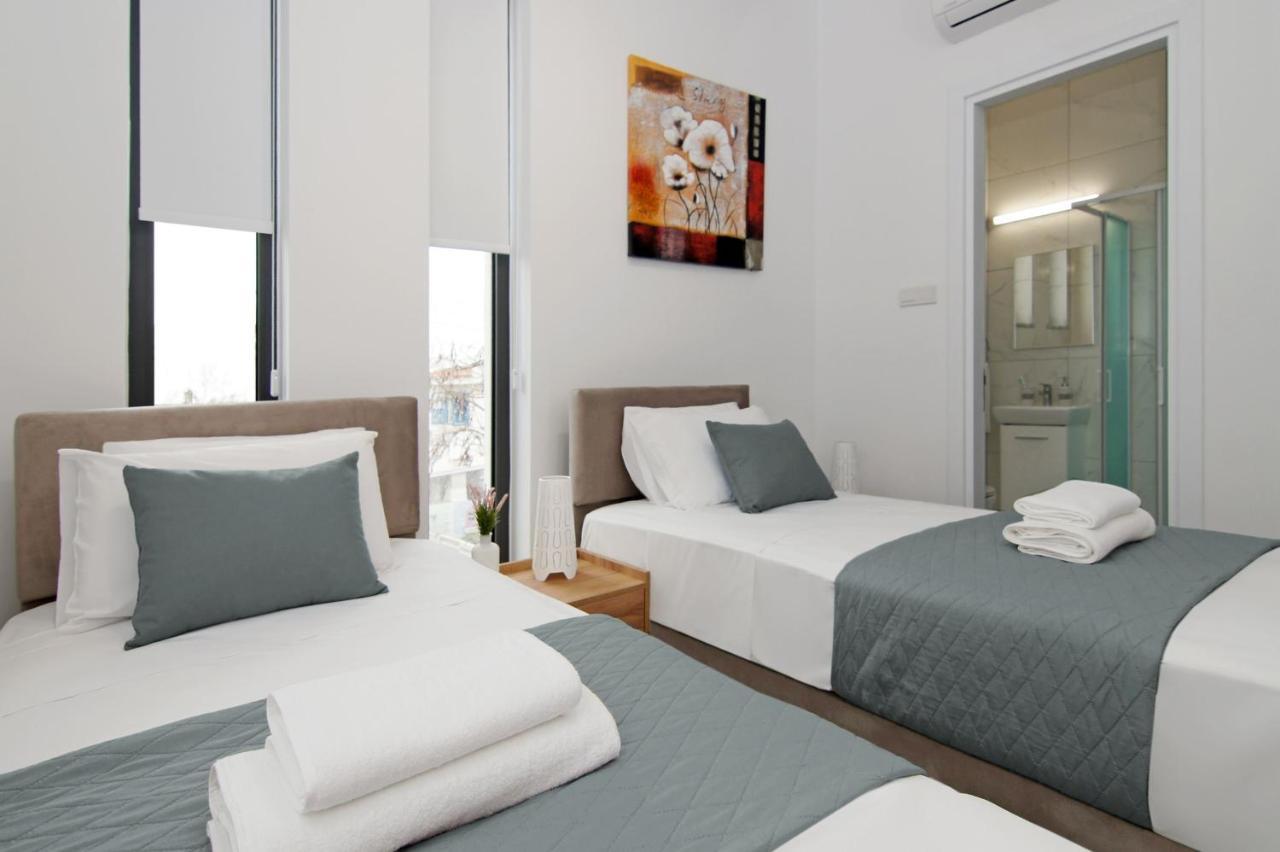 Villa Queen Eleanor Protaras Exterior photo