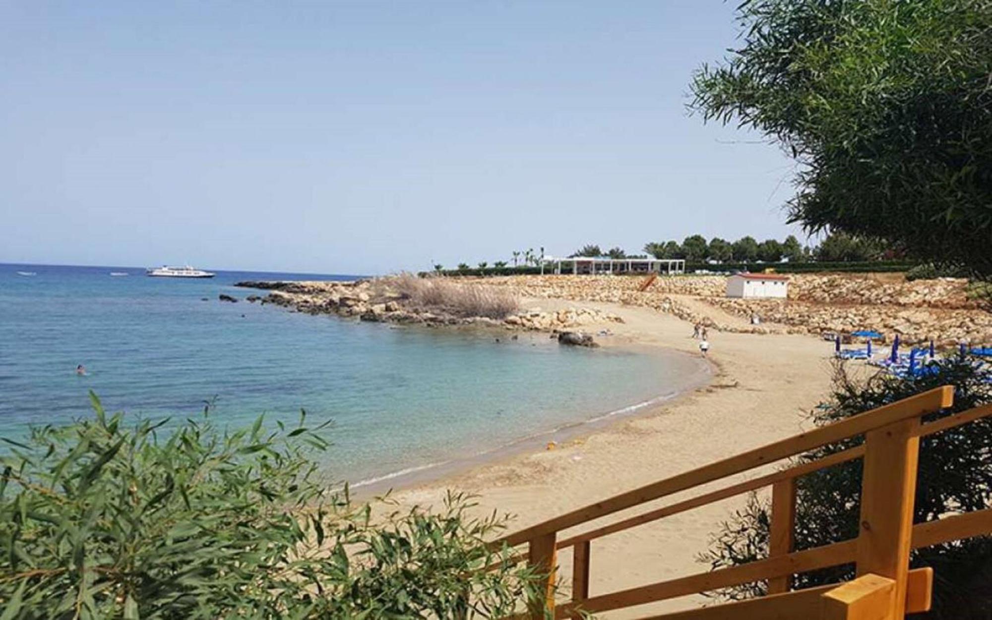 Villa Queen Eleanor Protaras Exterior photo